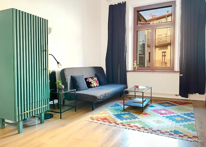 Elegant And Cozy Apartment With Balcony, In The Heart Of Krakow